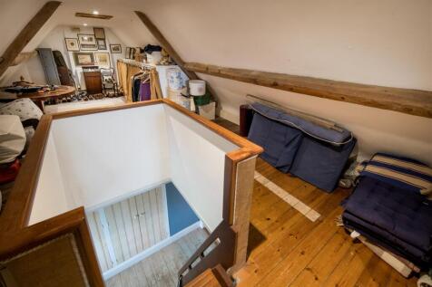 Dressing Room / Study