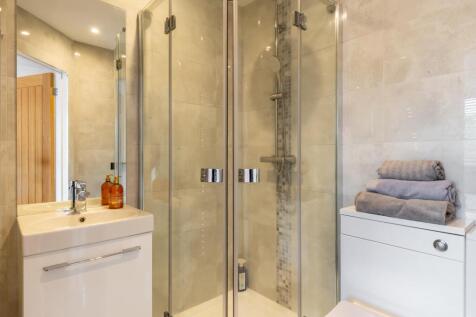 Shower Room En-Suite