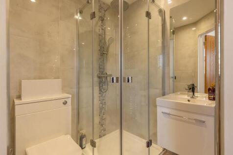 Shower Room En-Suite