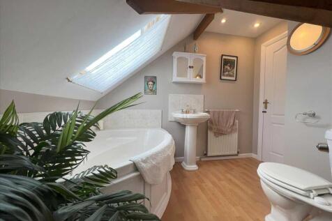 Upstairs Bathroom