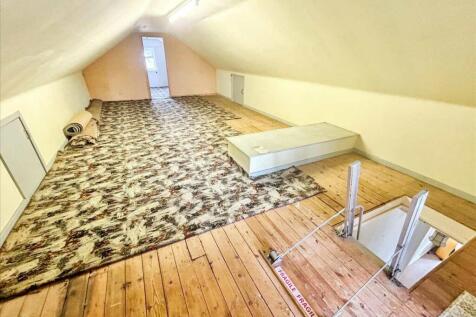 Loft Room 1