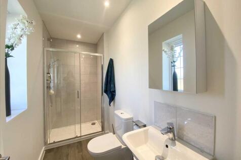 Bedroom Two Ensuite