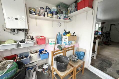 Store/ Garage