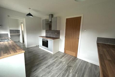 Kitchen 2.JPG