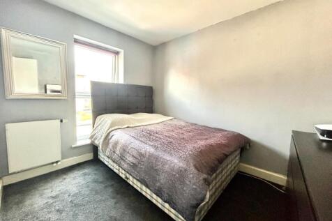 bed 5.JPG