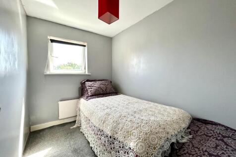 bed 4.JPG