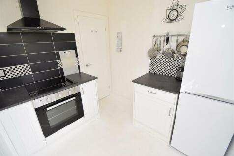 KITCHEN (2).JPG