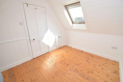 BEDROOM TWO.JPG