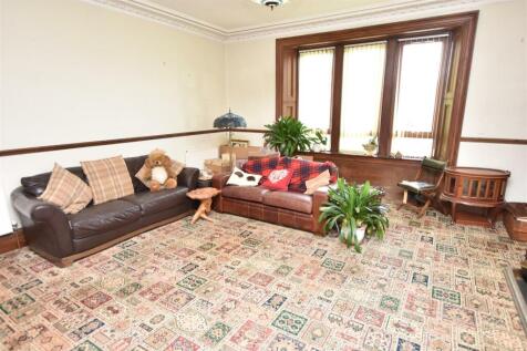 open plan living area - lounge 1.JPG