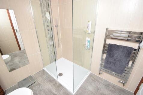 MASTER EN-SUITE SHOWER ROOM TWO.JPG