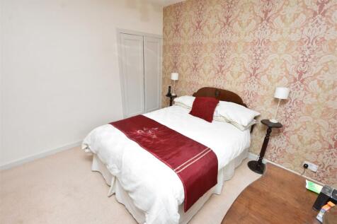 BEDROOM ONE (2).JPG