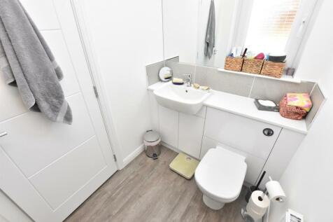 BEDROOM ONE EN-SUITE