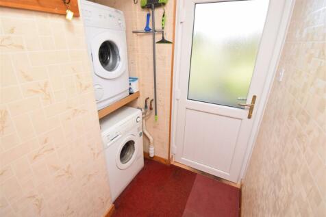 UTILITY ROOM.JPG
