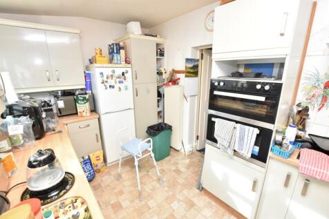 KITCHEN-2.jpg
