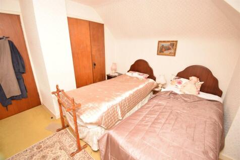BEDROOM TWO (2).JPG