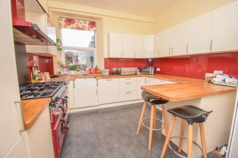 KITCHEN-BREAKFAST ROOM-2.jpg