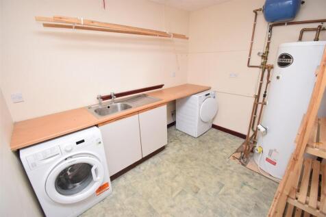 UTILITY ROOM.JPG