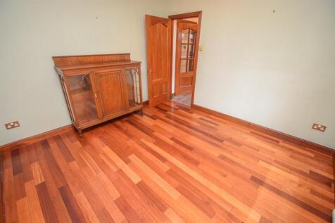 DINING ROOM-2.jpg