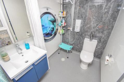 GROUND FLOOR WET ROOM-2 EDIT.jpg