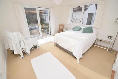 GROUND FLOOR BEDROOM ONE.JPG