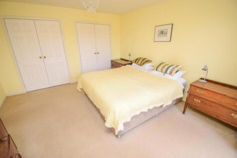 FIRST FLOOR BEDROOM (2)-2.jpg