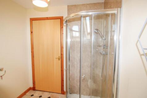 SHOWER ROOM (2).jpg