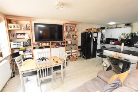 OPEN PLAN LOUNGE-DINER-KITCHEN.jpg