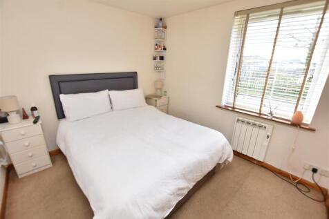 BEDROOM ONE.JPG