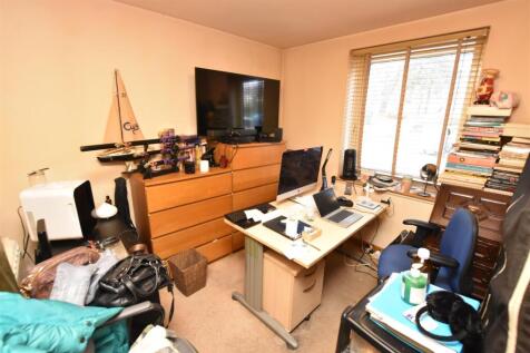 BEDROOM TWO.JPG