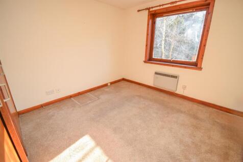 BEDROOM ONE.jpg
