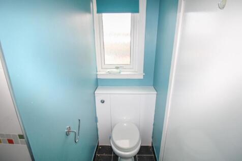 SHOWER ROOM (2).jpg
