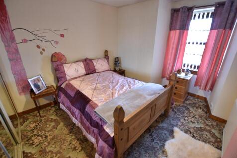 BEDROOM TWO.JPG