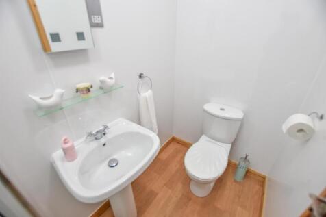 BEDROOM THREE EN-SUITE (2)-2.jpg