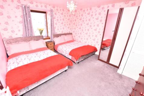 BEDROOM ONE.JPG