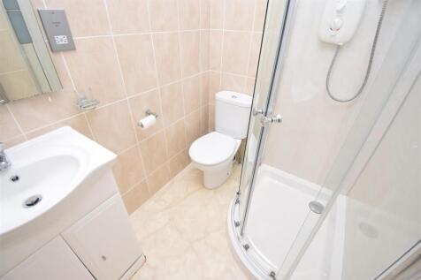 BEDROOM ONE EN-SUITE SHOWER ROOM.JPG