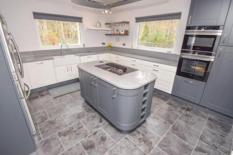 KITCHEN-2.jpg