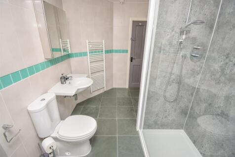 SHOWER ROOM-2.jpg