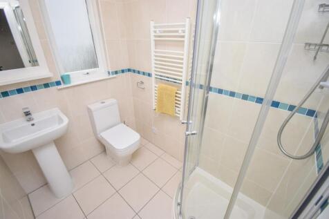 BEDROOM TWO EN-SUITE (2)-2.jpg