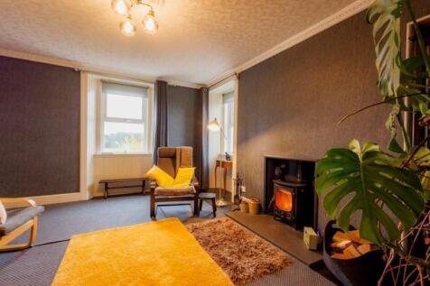 GROUND FLOOR LOUNGE-BEDROOM.jpg