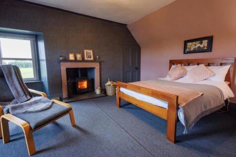 FIRST FLOOR BEDROOM ONE.JPG