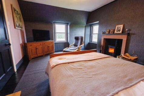 FIRST FLOOR BEDROOM ONE 2.JPG
