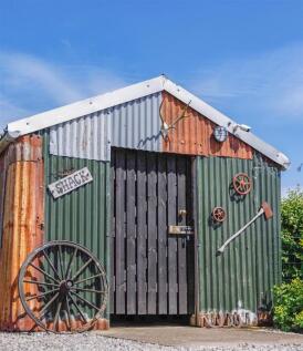 SHACK-3.jpg