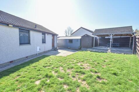 REAR GARDEN-2 EDIT.jpg