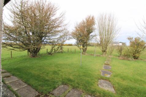 REAR GARDEN-2.jpg