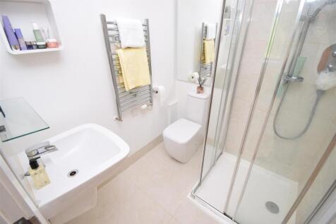 BEDROOM ONE EN-SUITE SHOWER ROOM.JPG