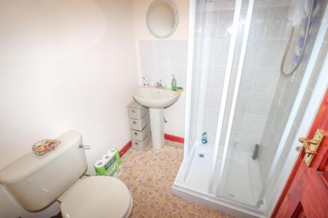 ANNEX SHOWER ROOM.jpg