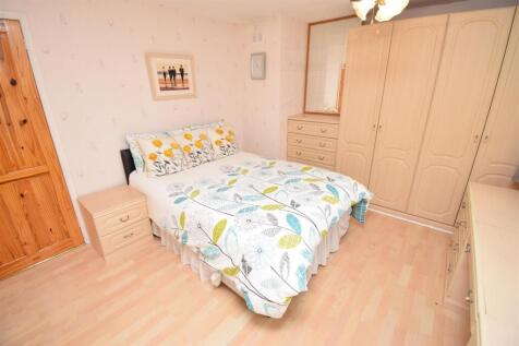 BEDROOM ONE (2).JPG