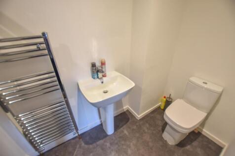BEDROOM ONE EN-SUITE