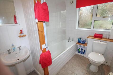 BATHROOM-2.jpg