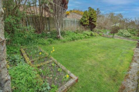 REAR GARDEN EDIT.jpg